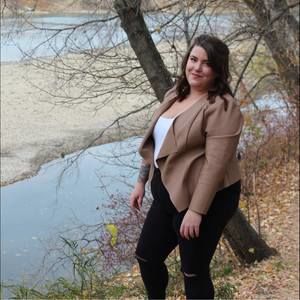 Meet your Posher, Marissa